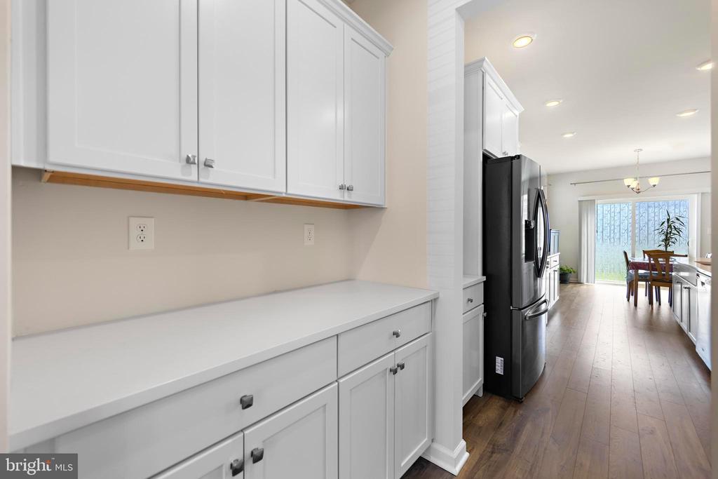 22 CORLISS WAY