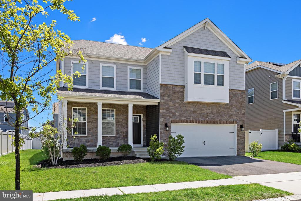 22 CORLISS WAY