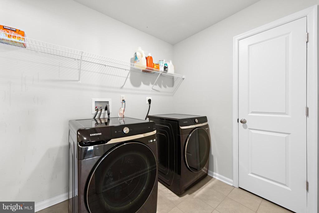 22 CORLISS WAY