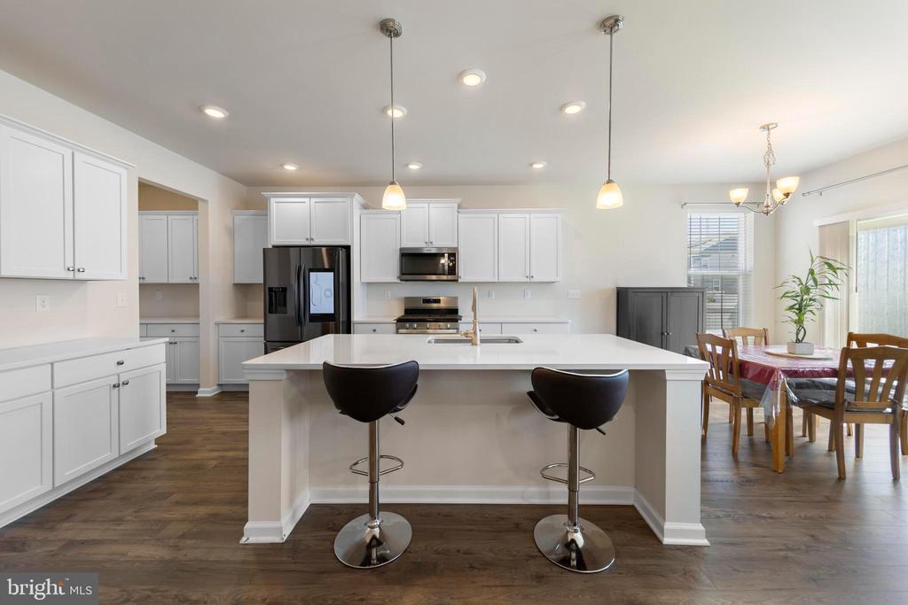 22 CORLISS WAY