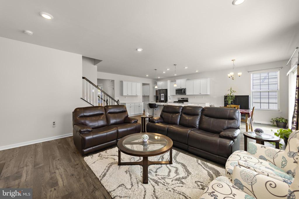 22 CORLISS WAY