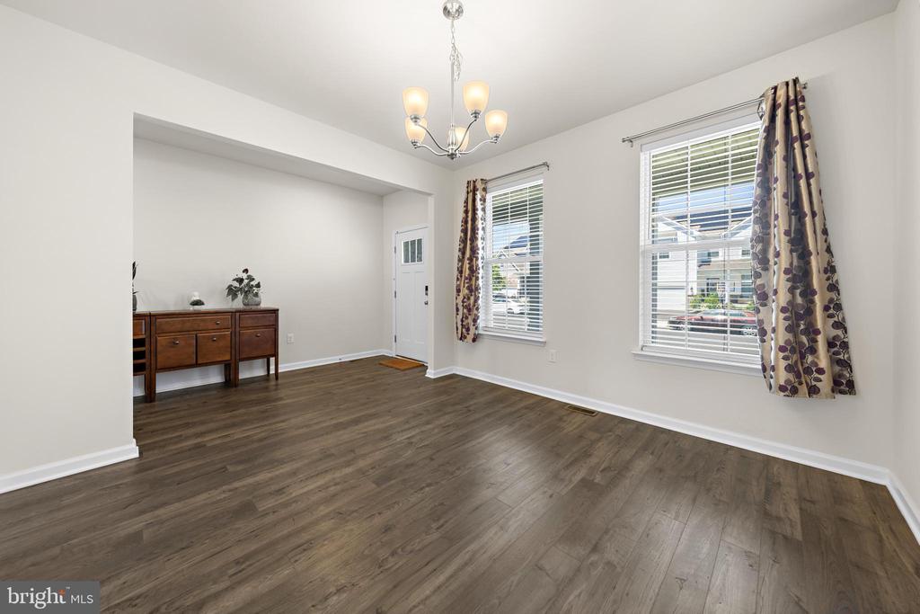 22 CORLISS WAY