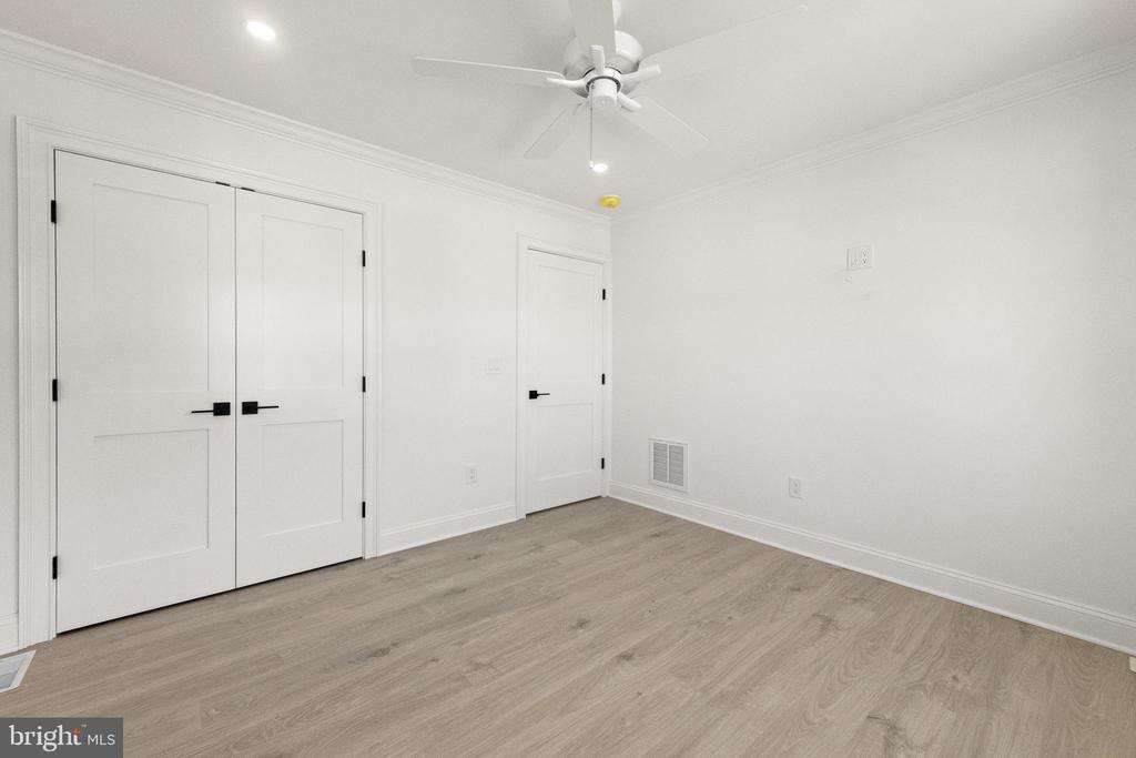 354 W 11TH STREET