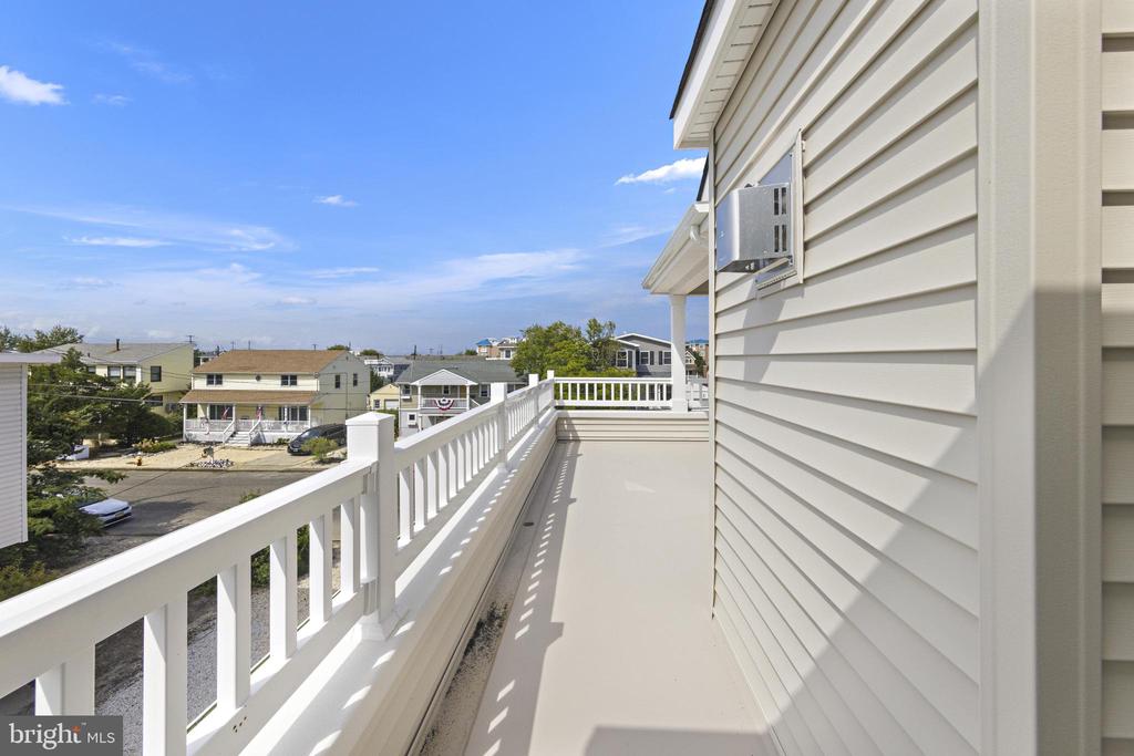 354 W 11TH STREET