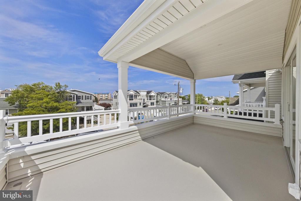 354 W 11TH STREET