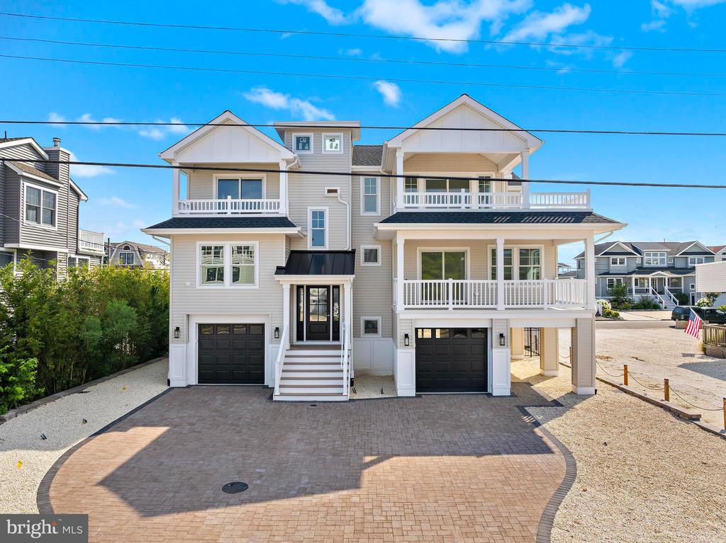 354 W 11TH STREET