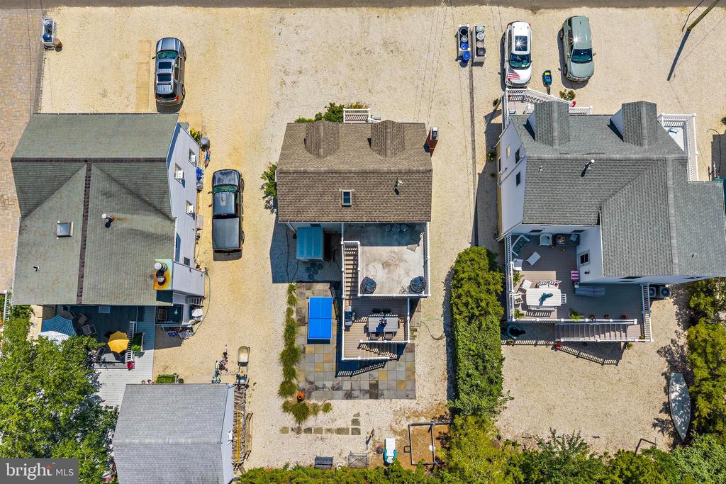 121 W SELFRIDGE AVENUE
