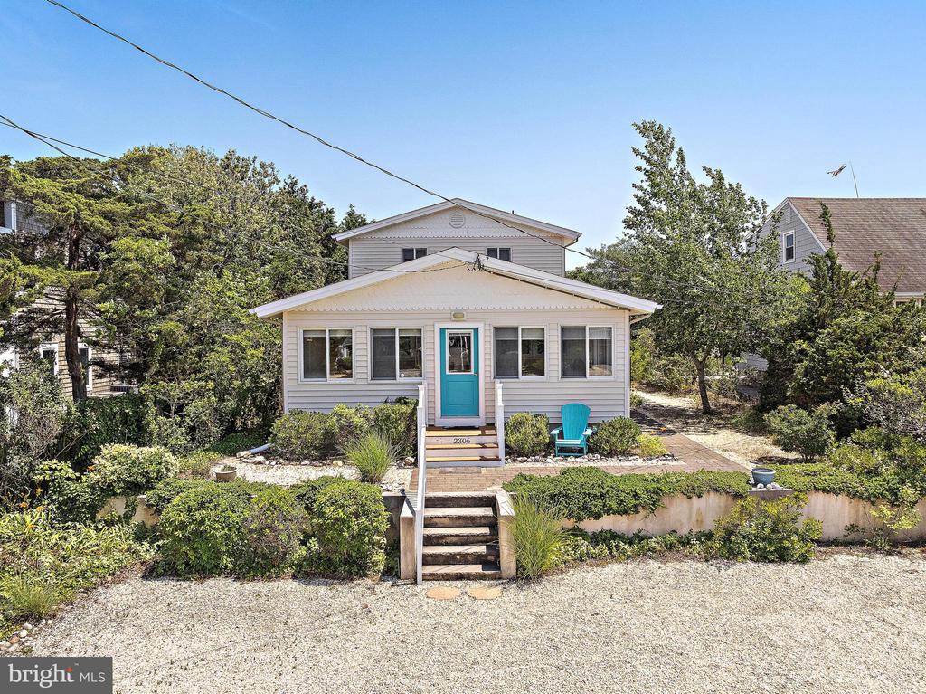 2306 CENTRAL AVENUE