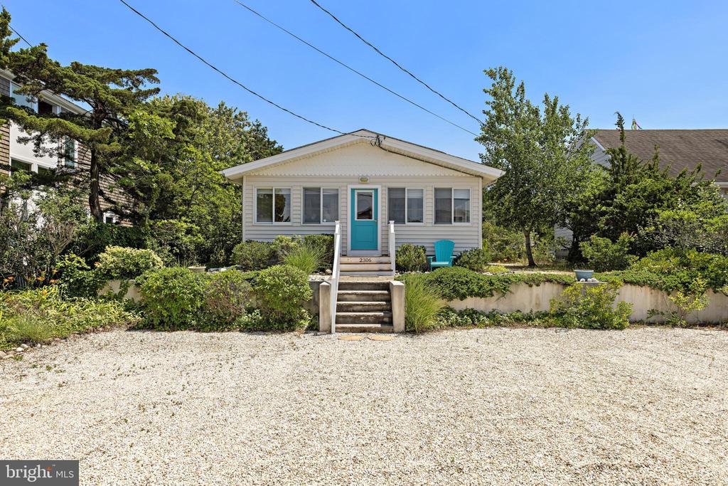 2306 CENTRAL AVENUE