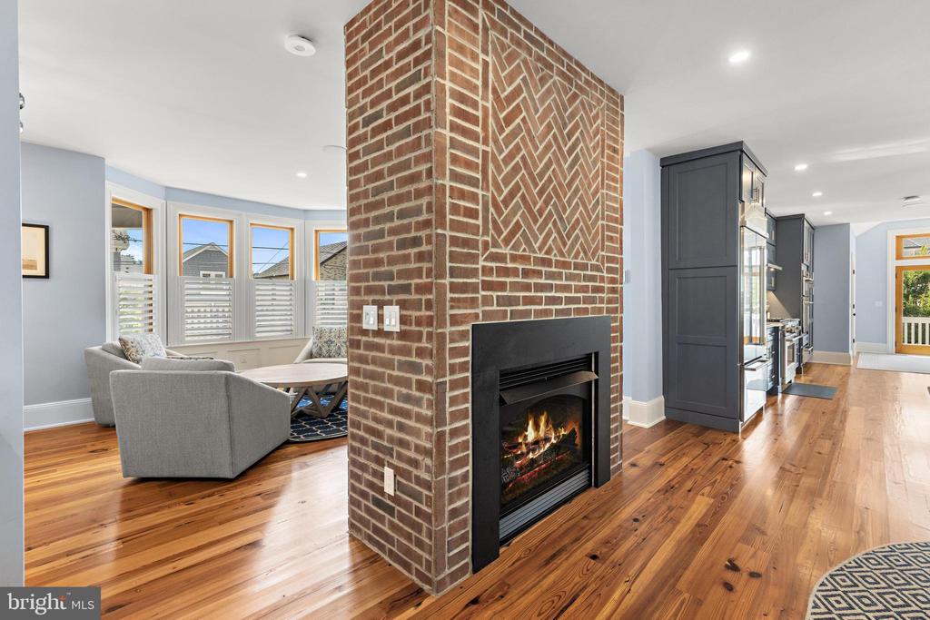 204 SECOND STREET