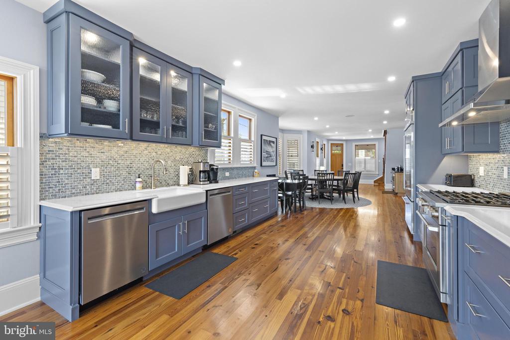 204 SECOND STREET