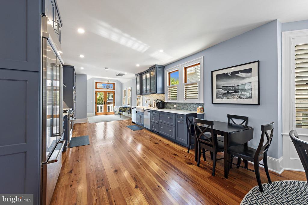 204 SECOND STREET