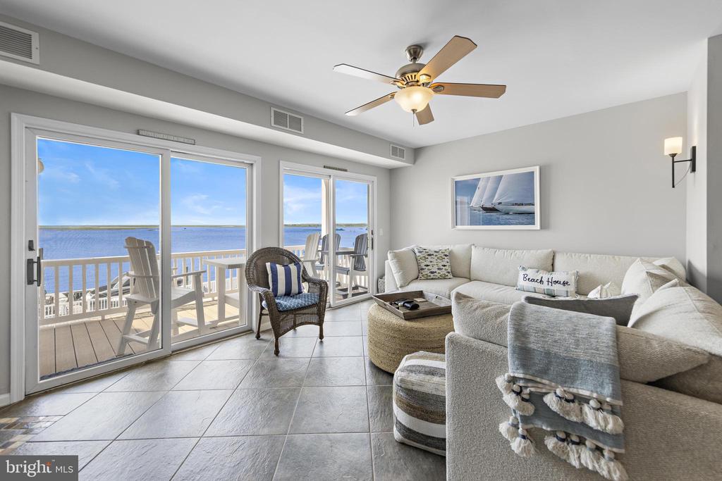401 BAY SHORE DRIVE Unit: 18B