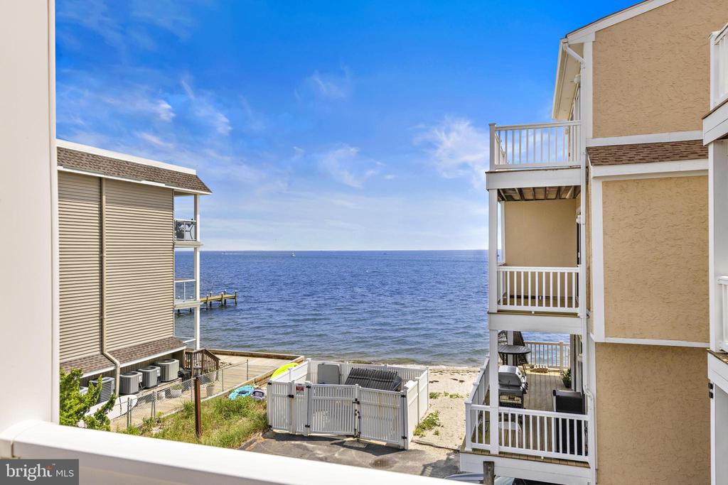 401 BAY SHORE DRIVE Unit: 18B