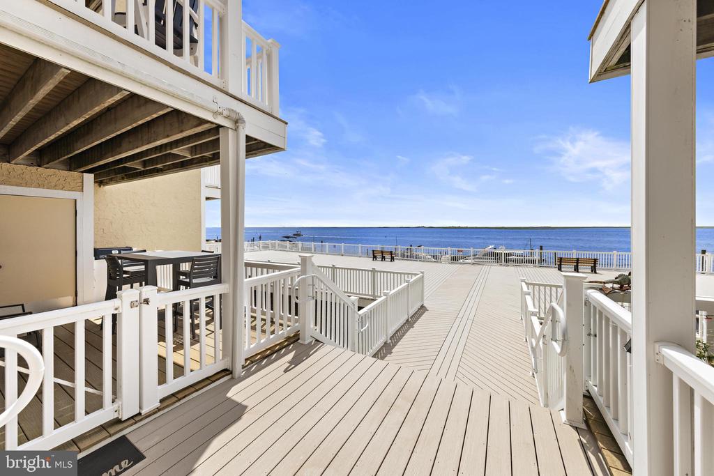 401 BAY SHORE DRIVE Unit: 18B