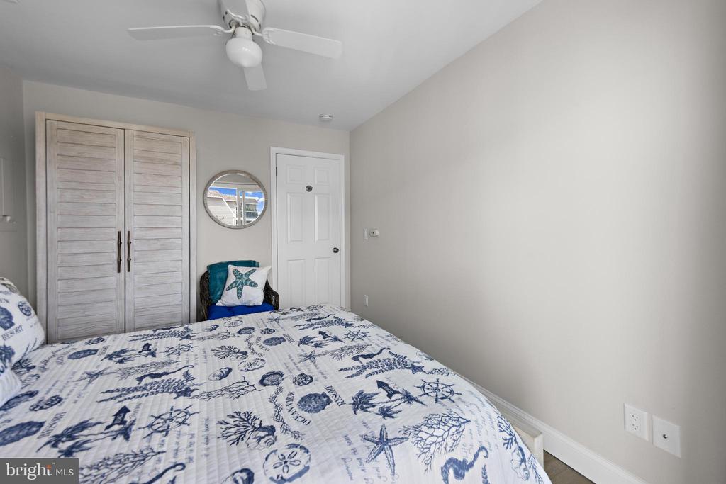 401 BAY SHORE DRIVE Unit: 18B