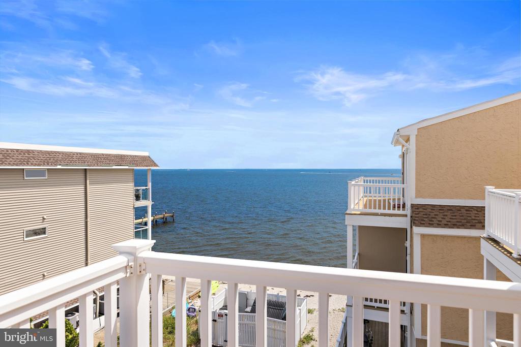 401 BAY SHORE DRIVE Unit: 18B