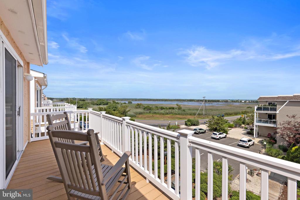 401 BAY SHORE DRIVE Unit: 18B