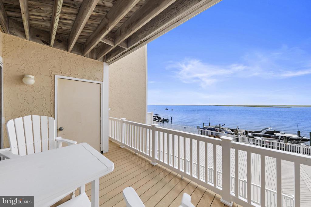 401 BAY SHORE DRIVE Unit: 18B