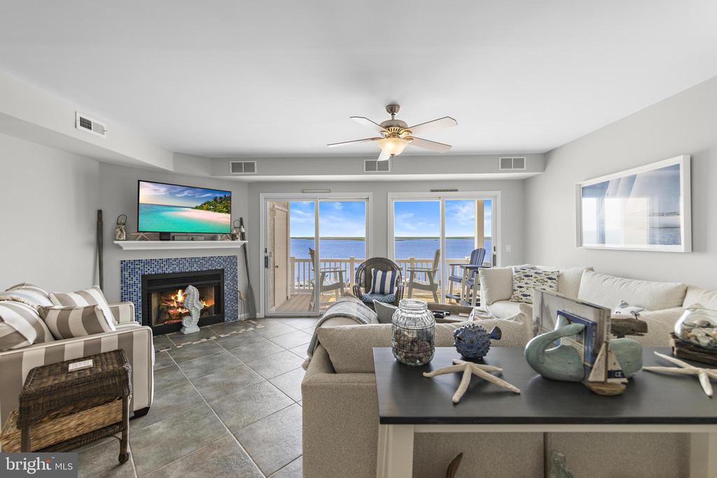 401 BAY SHORE DRIVE Unit: 18B