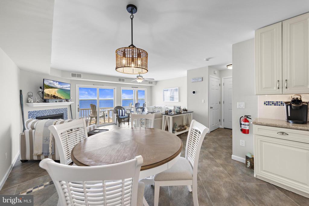 401 BAY SHORE DRIVE Unit: 18B