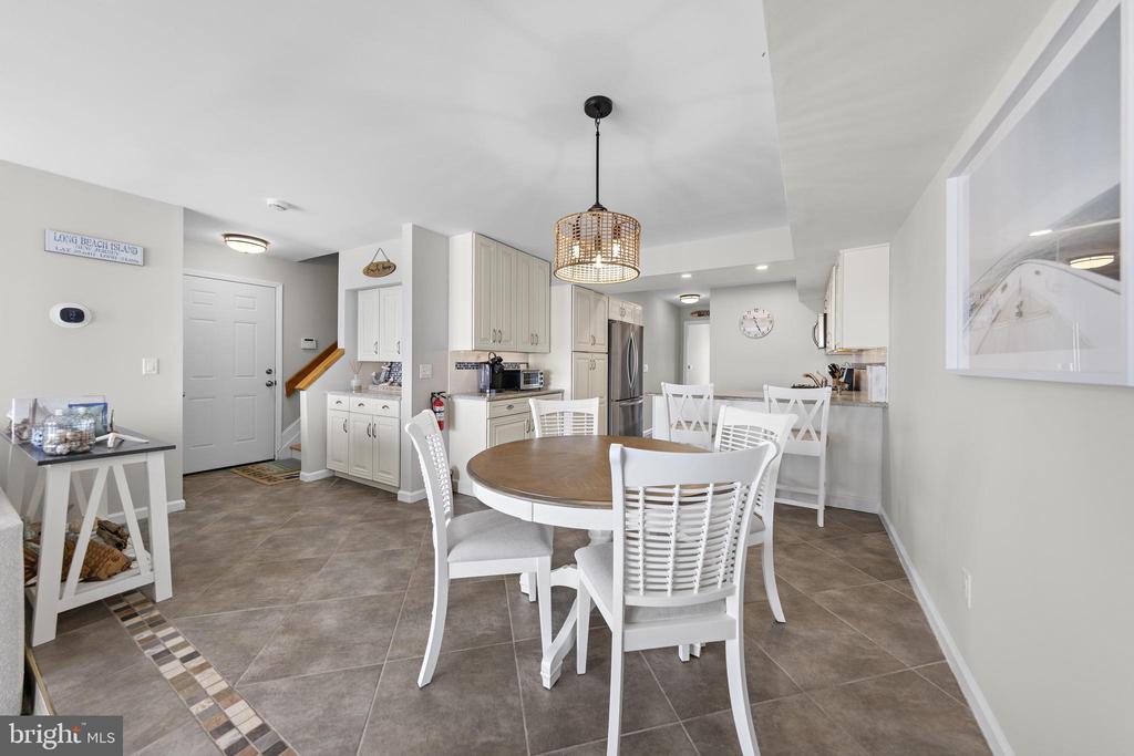 401 BAY SHORE DRIVE Unit: 18B