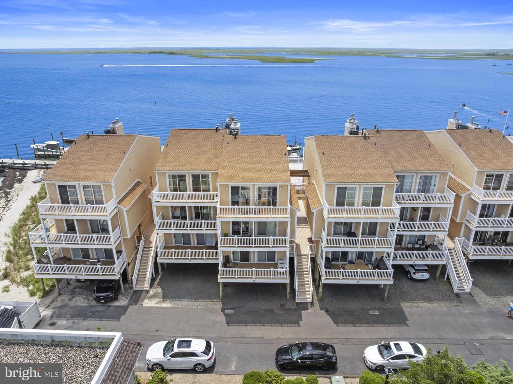 401 BAY SHORE DRIVE Unit: 18B