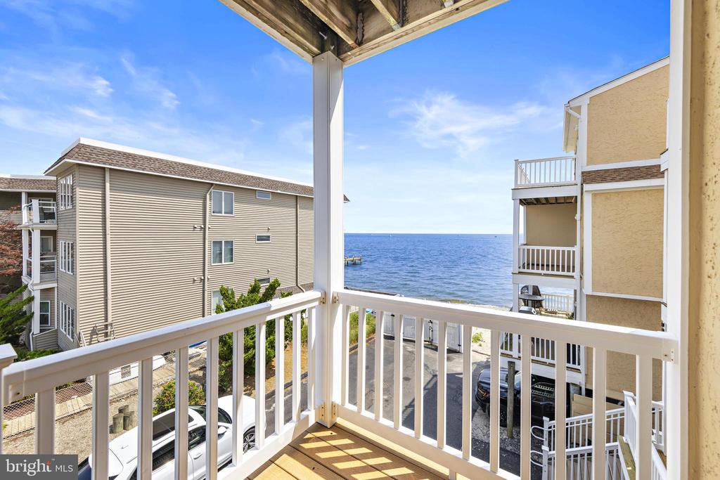 401 BAY SHORE DRIVE Unit: 18B