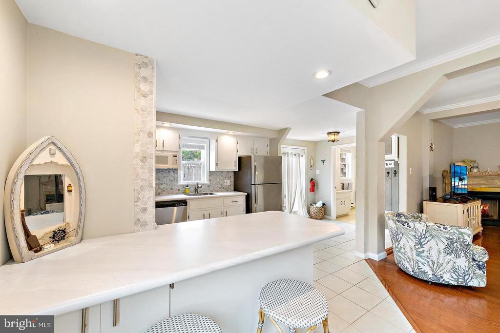 130 CHATSWORTH AVENUE Unit: 1