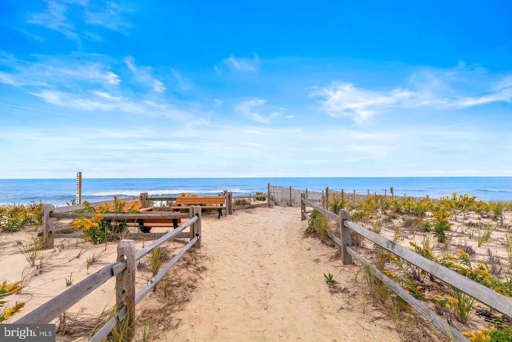 130 CHATSWORTH AVENUE Unit: 1