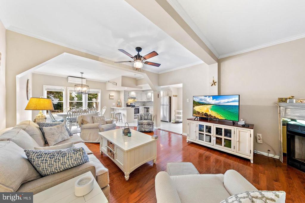 130 CHATSWORTH AVENUE Unit: 1