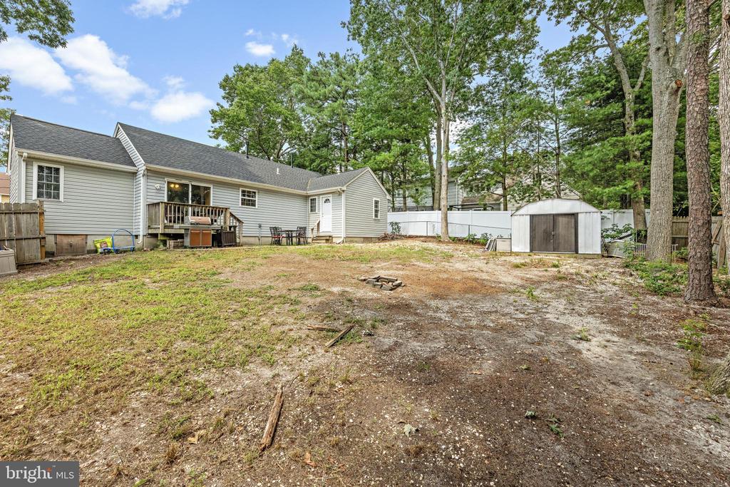 255 TACKLE AVENUE