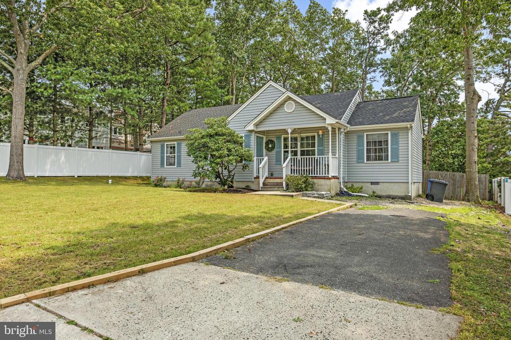 255 TACKLE AVENUE