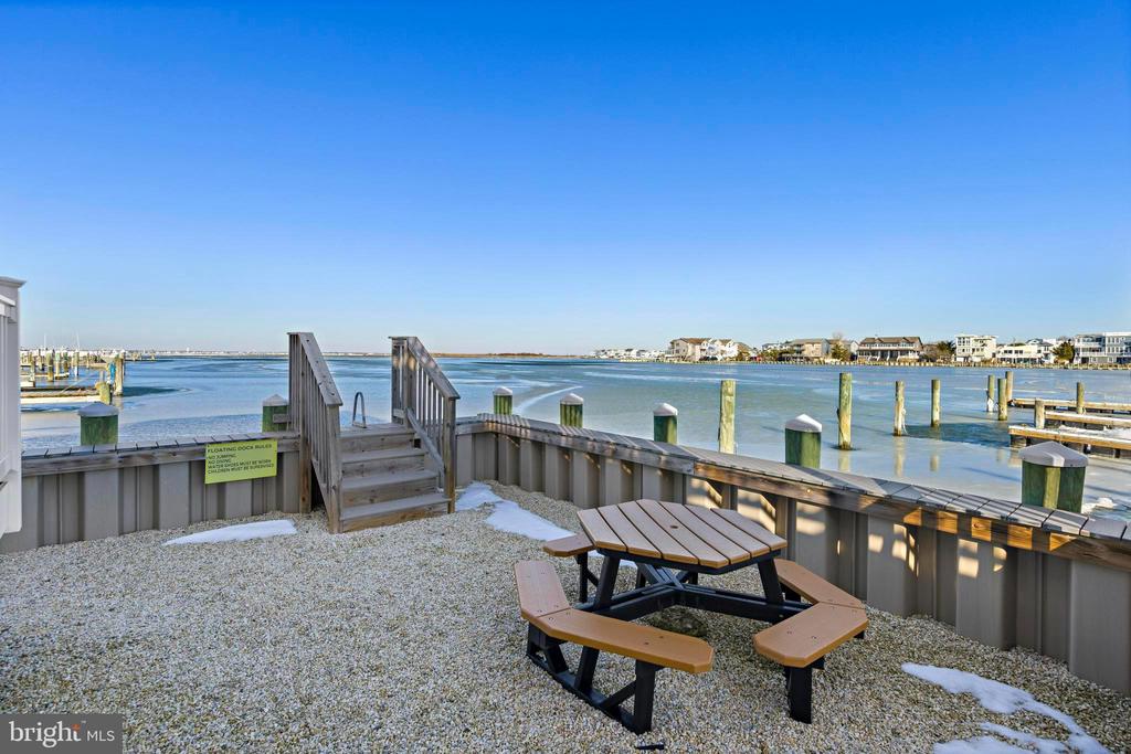 201 W SHIP BOTTOM AVENUE