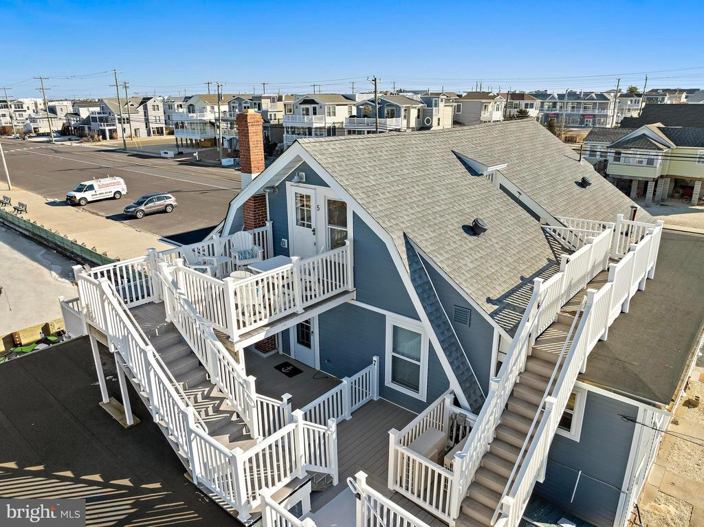 201 W SHIP BOTTOM AVENUE