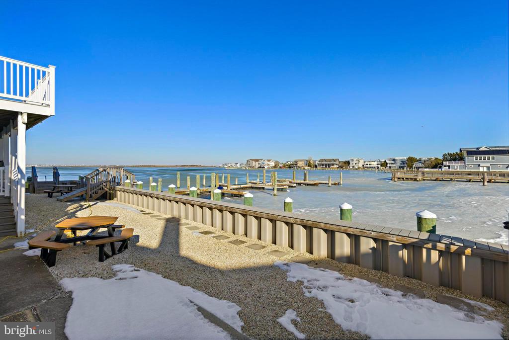 201 W SHIP BOTTOM AVENUE