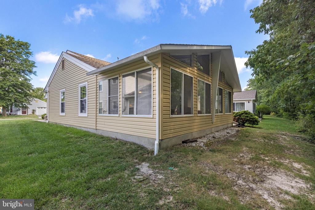 40 PINE OAK BOULEVARD
