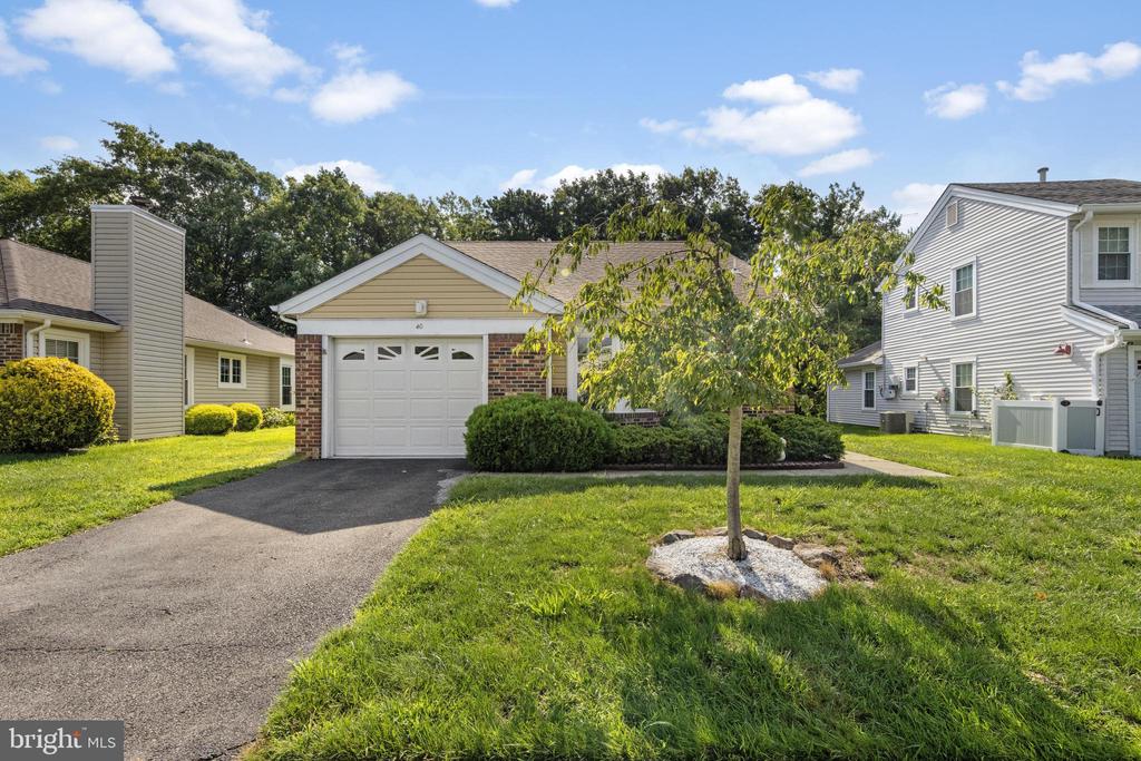 40 PINE OAK BOULEVARD