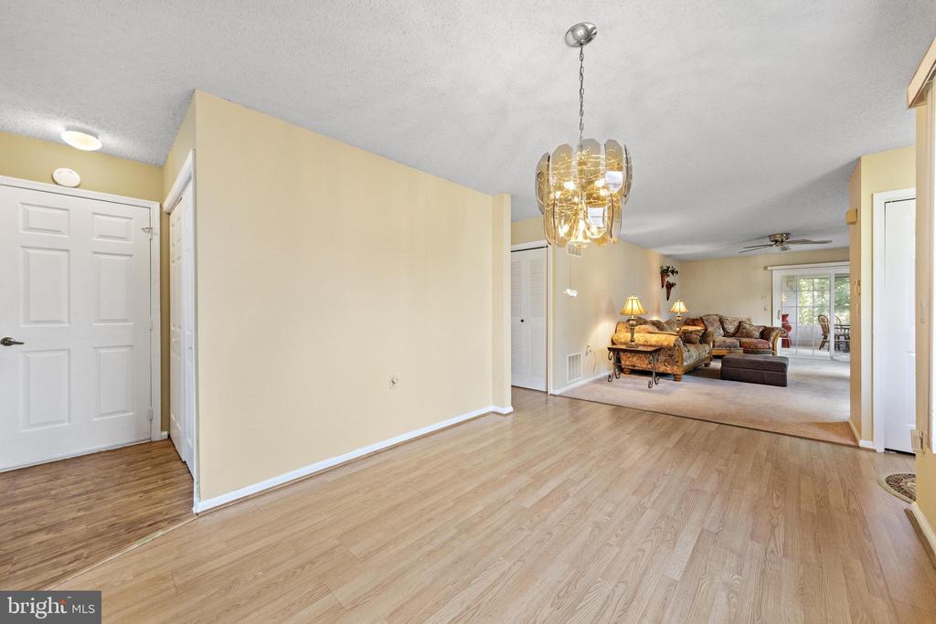 40 PINE OAK BOULEVARD