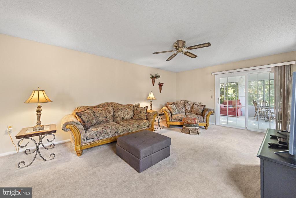 40 PINE OAK BOULEVARD