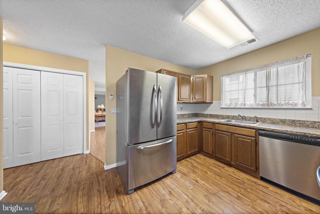 40 PINE OAK BOULEVARD