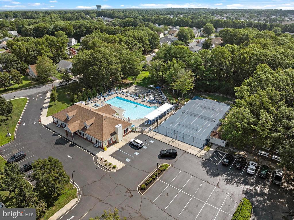 40 PINE OAK BOULEVARD