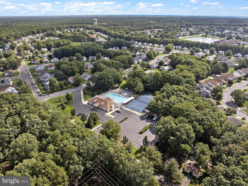 40 PINE OAK BOULEVARD
