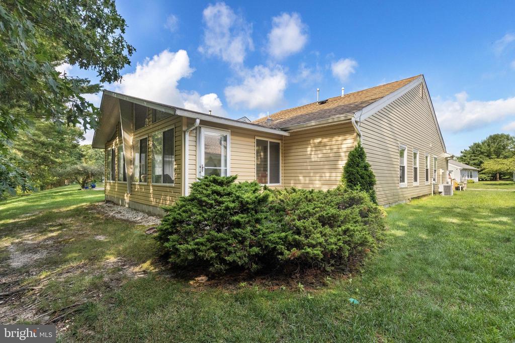 40 PINE OAK BOULEVARD