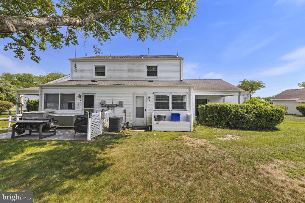 6 MEDITERRANEAN COURT