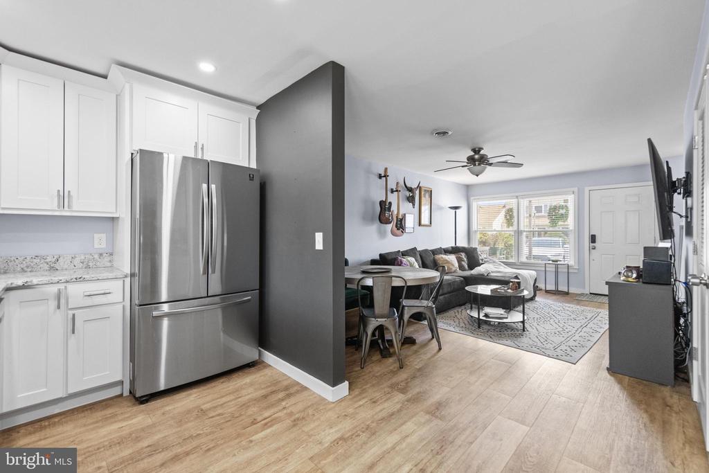 6 MEDITERRANEAN COURT