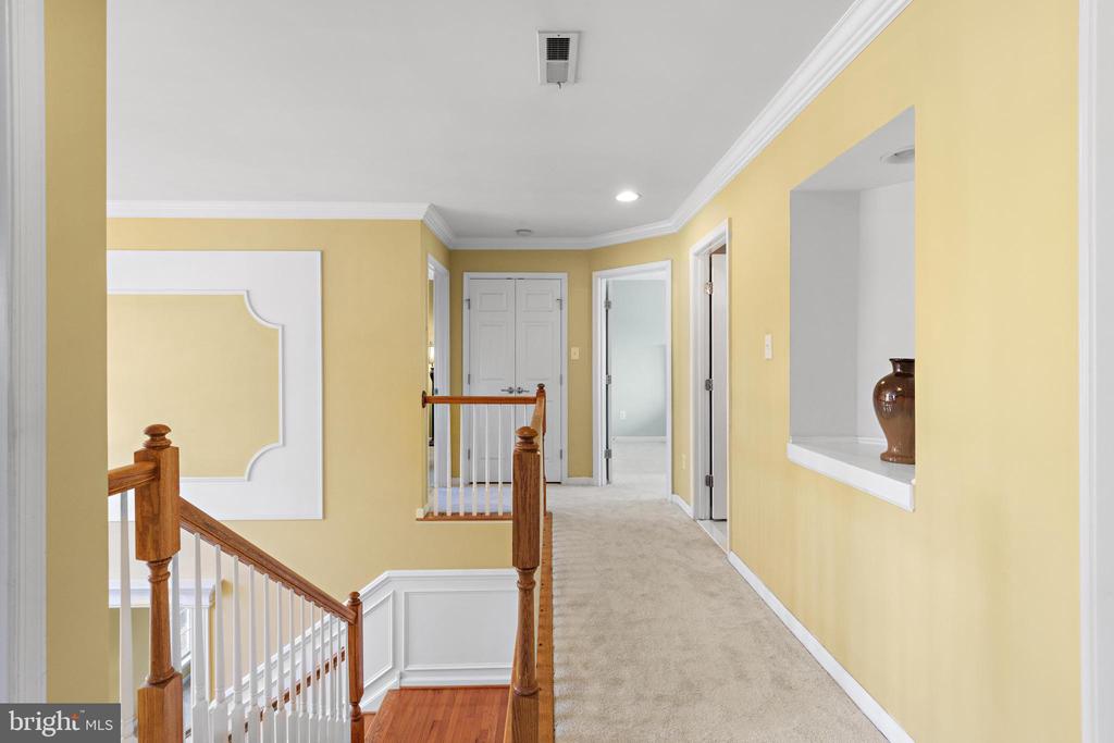 66 VICARI WAY