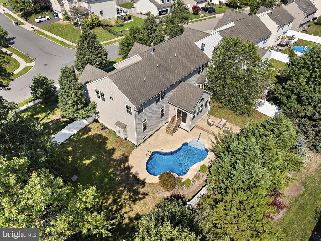 66 VICARI WAY