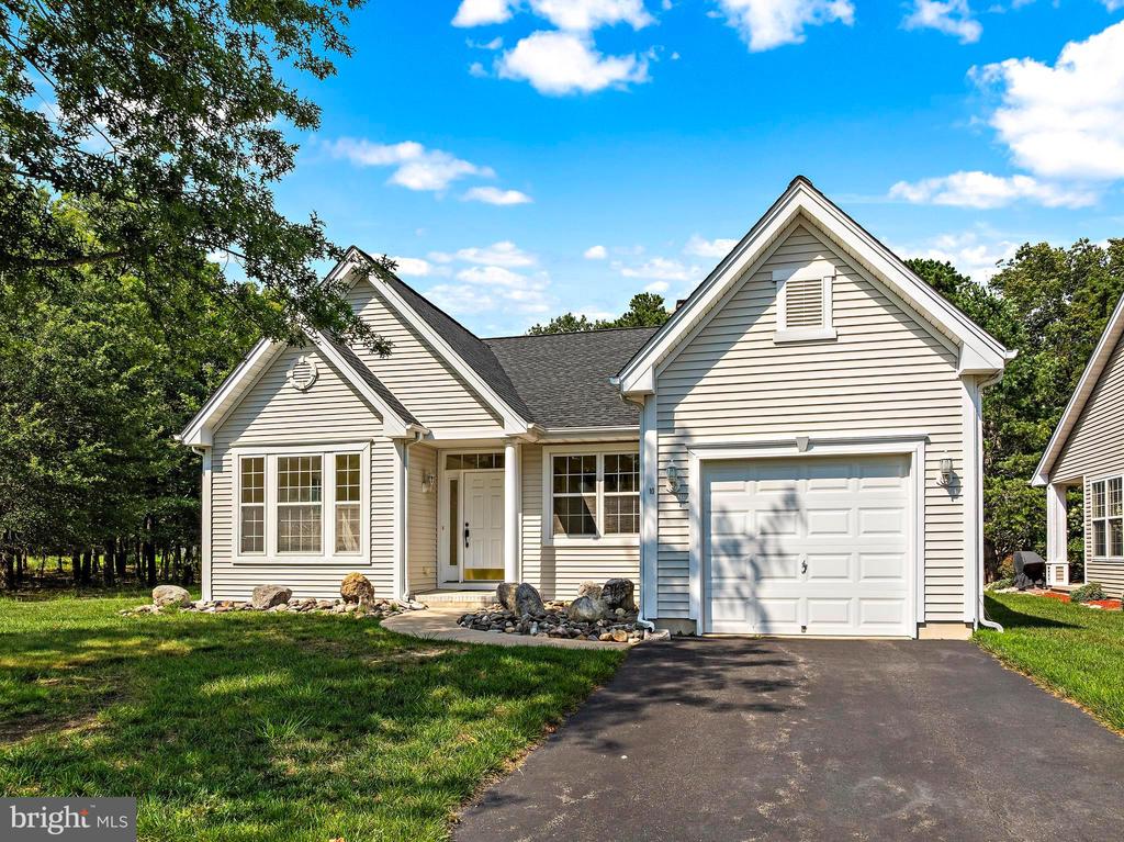 10 KETTLE CREEK COURT