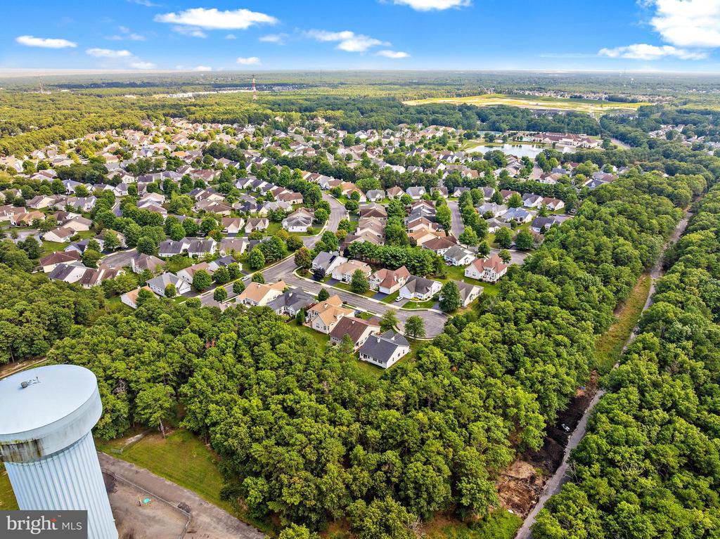 10 KETTLE CREEK COURT
